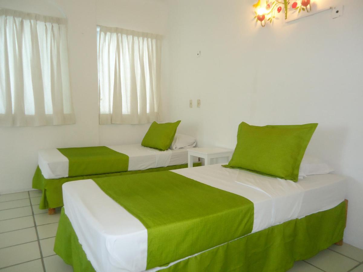 מנסניו Casa Mexicana La Reyna מראה חיצוני תמונה